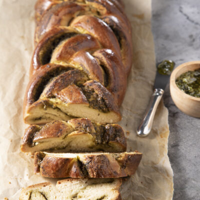 Pesto Challah