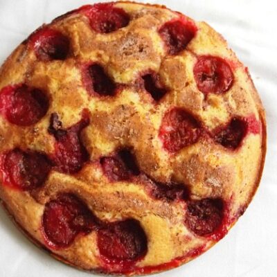 easy plum tart