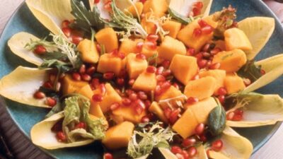 Pomegranate and Papaya Salad with Ginger Dressing