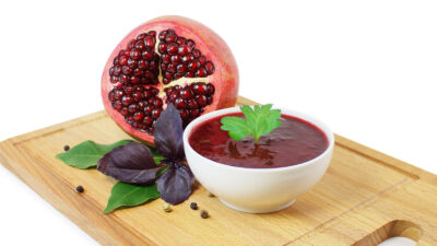 pomegranate molasses.jpg