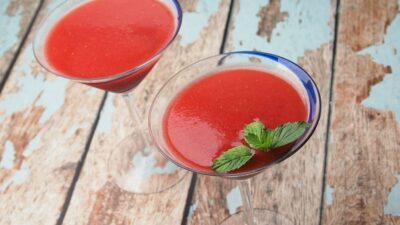 pomegranate strawberry daiquiri