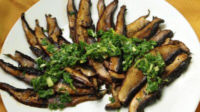 PORTOBELLO CARPACCIO WITH CHIMICHURRI