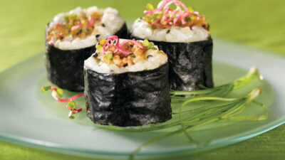 idaho potato and spiced ahi maki roll