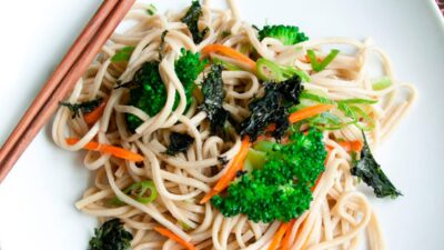 Presto Pasta with Nori Krinkles