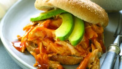 Pulled chicken sandwich