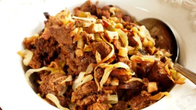 pumpernickel, apple and onion stuffing