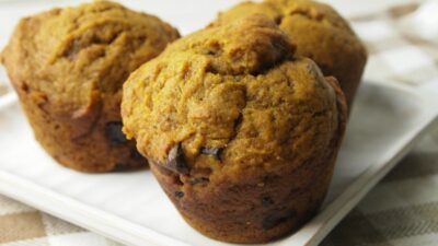 pumpkin-chocolate-muffins