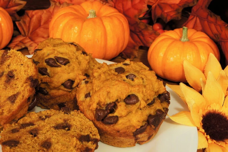 pumpkin chocolate muffins.jpg