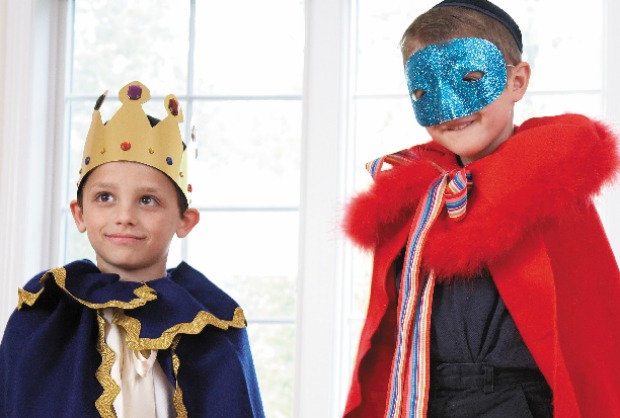 purim costume image - hr
