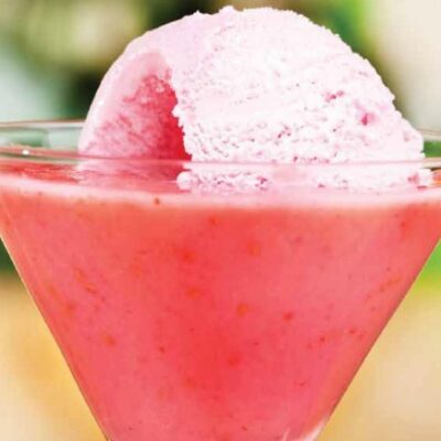 Quick & Kosher Strawberry Soda Float