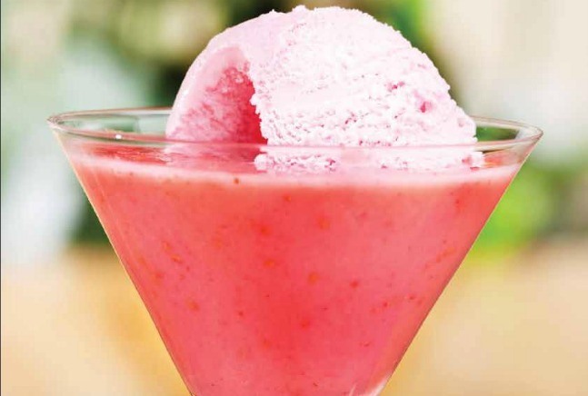 Quick & Kosher Strawberry Soda Float
