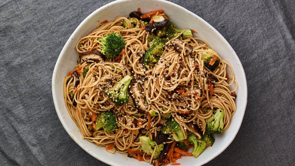 Quick Shiitake Lo Mein