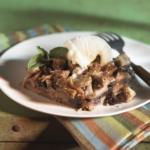 Raisin-Apple and Wheat Bake