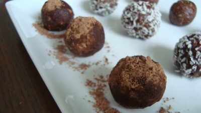 Raisin Carob truffles1