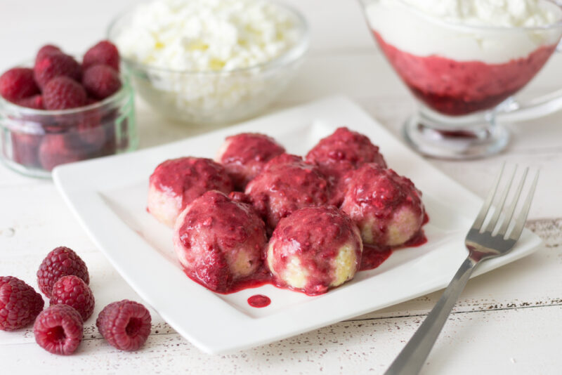 raspberry cheese ball
