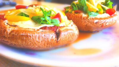 RAW VEGAN MUSHROOM PIZZA
