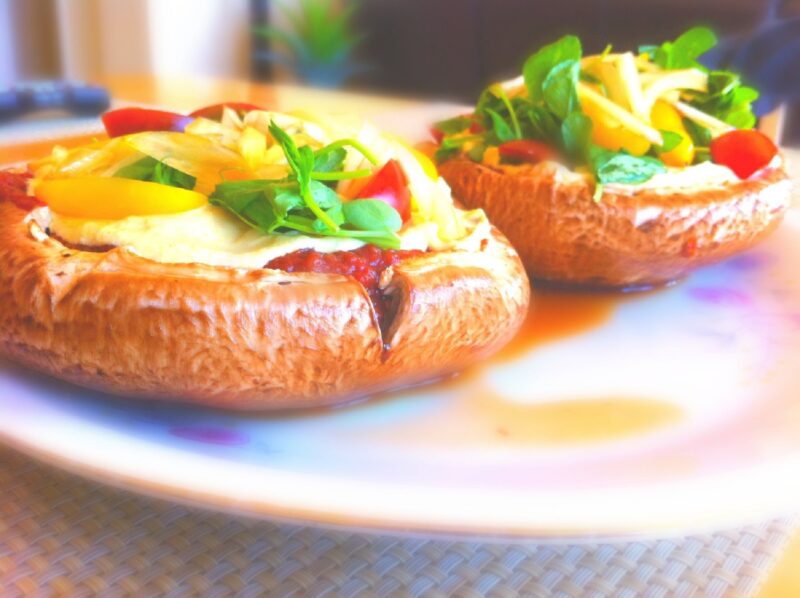 RAW VEGAN MUSHROOM PIZZA