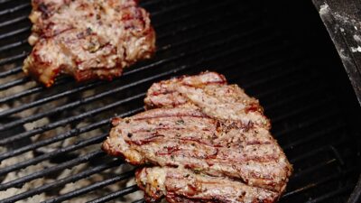 RED WINE MARINATED CHUCK STEAK