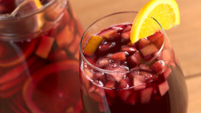 Refreshing Pomegranate Sangria