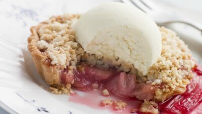 rhubarb pie