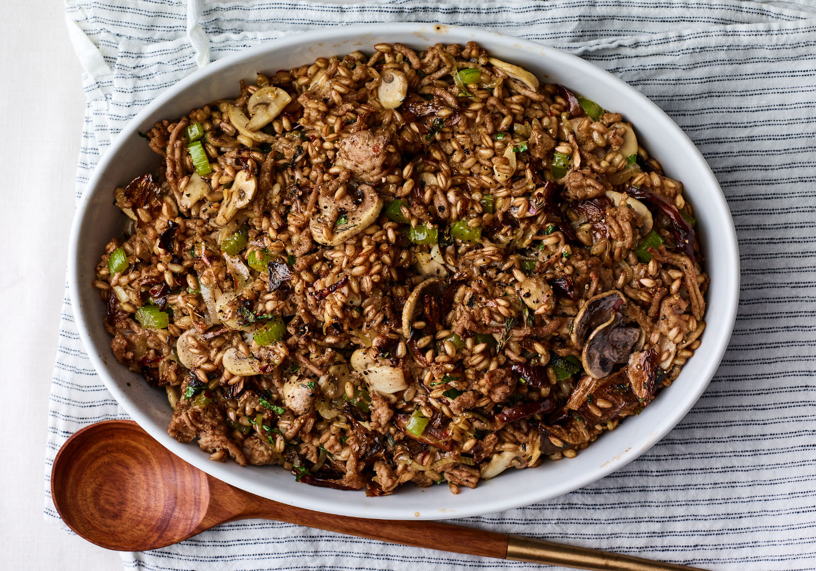 Rich Turkey-Mushroom Stuffing