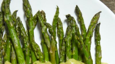 Roasted Asparagus with Green Onion Dressing