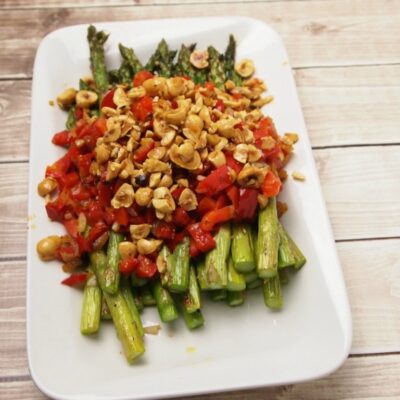 roasted-asparagus-with-hazelnuts