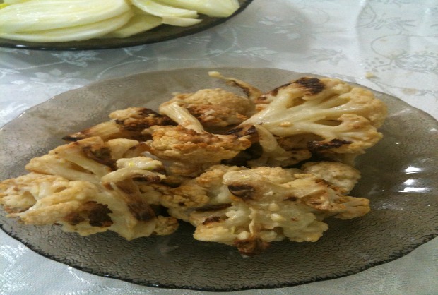 roasted cauliflower in tehini sauce
