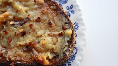 roasted garlic bread