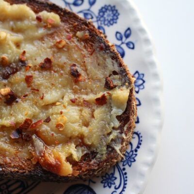 roasted garlic bread