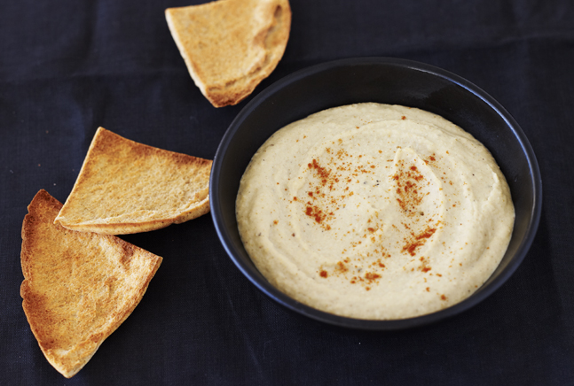 Roasted Garlic Hummus with Oven Baked Pita
