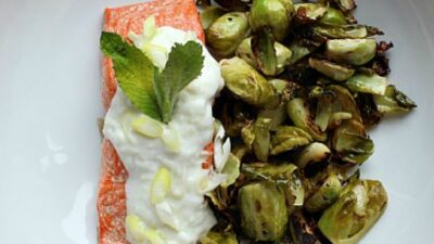 Salmon with Yogurt Sauce