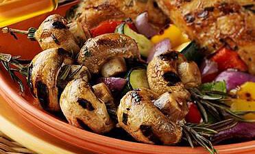 Rosemary Chicken and Mushrooms with Mixed Vegetables