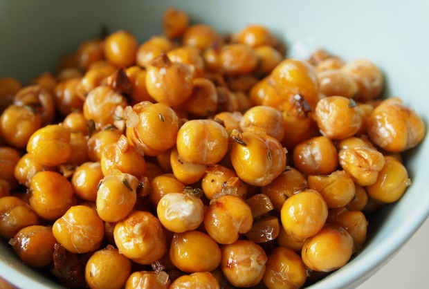rosemary-roasted-chickpeas