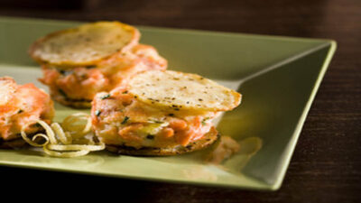 salmon potato burger3.jpg