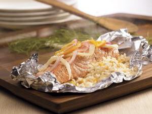 Salmon & Rice Packets with Fennel, Orange & Raisins