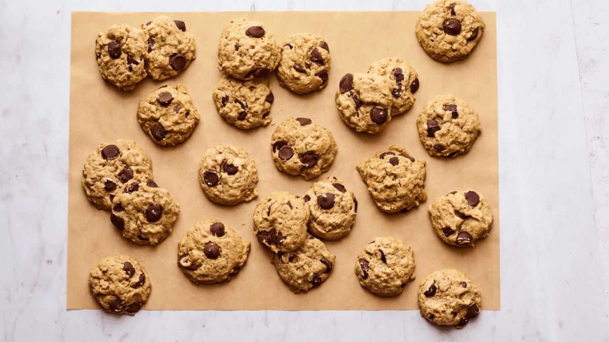 Salty Sesame Dark Chocolate Chip Cookies