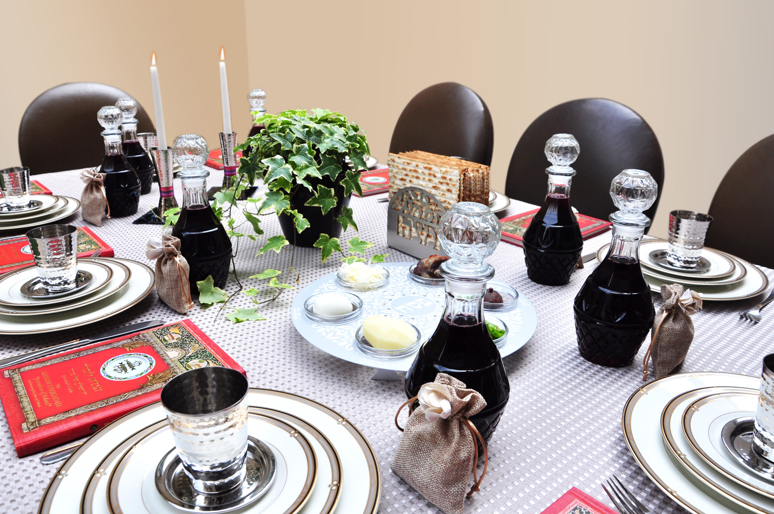 How To Decorate Your Passover Seder Table » Jamie Geller