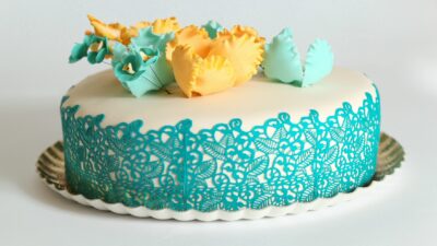 Cake by Sara Veffer