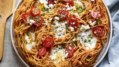 Shakshuka Spaghetti Pie