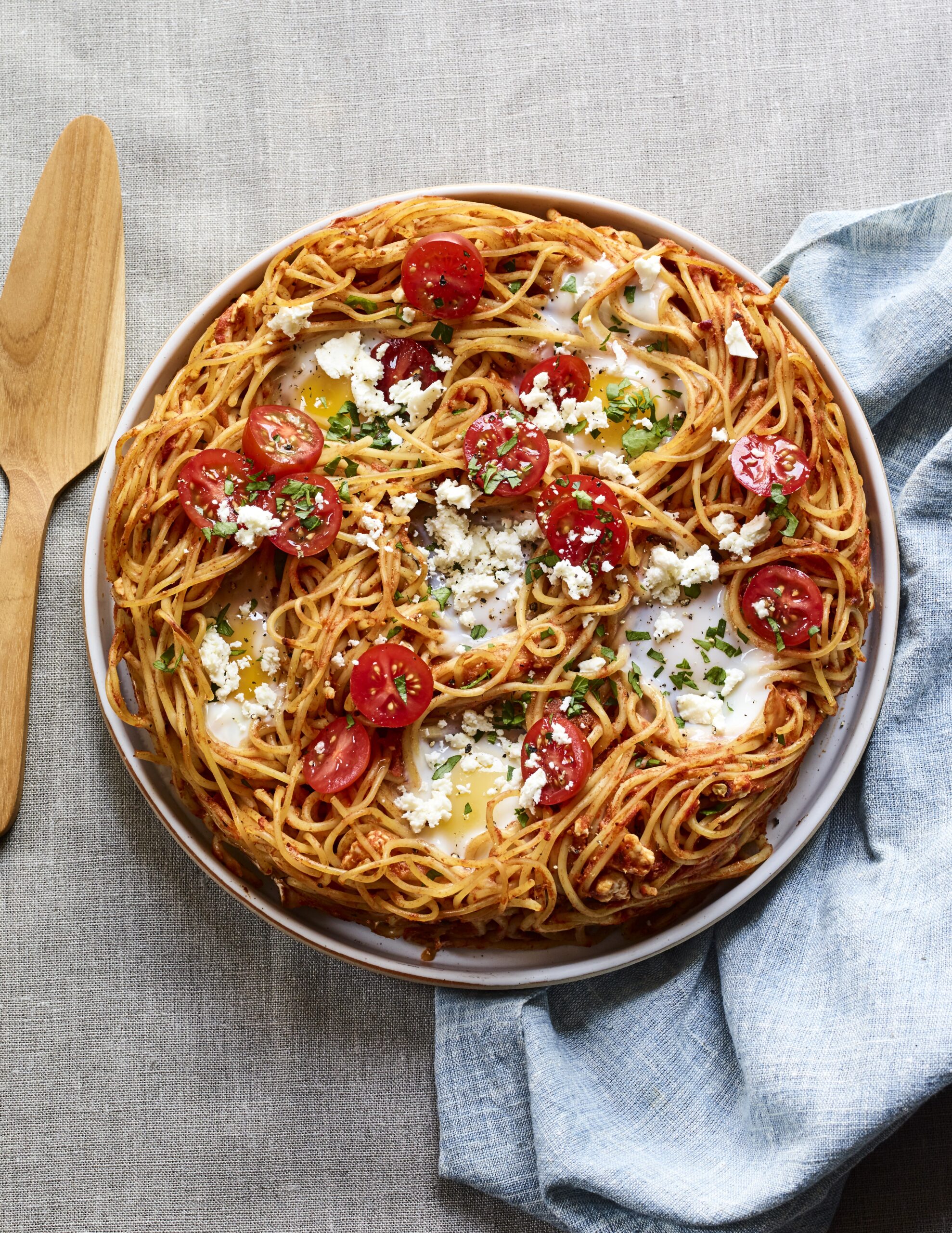 Shakshuka Spaghetti Pie