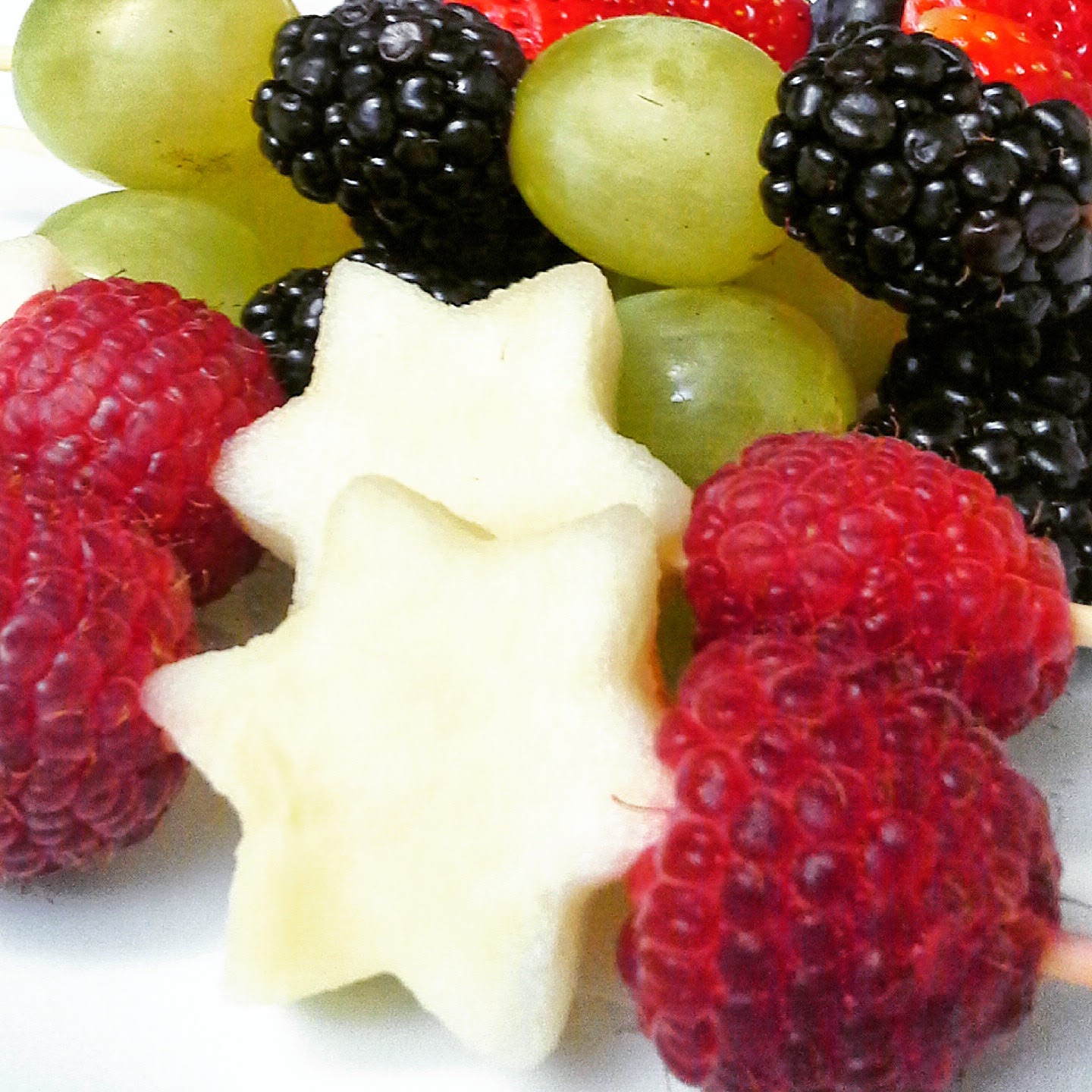 Mini Star of David Fruit Skewers with Vanilla Cashew Cream