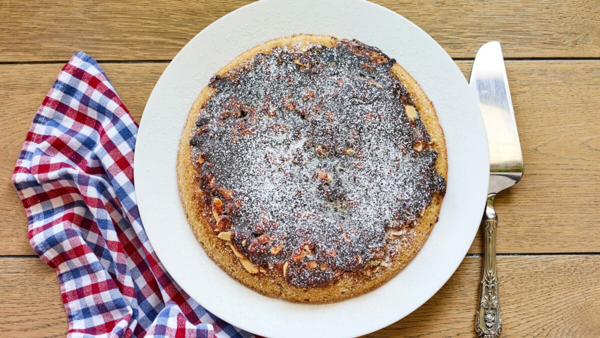 skillet almond cake brown sugar