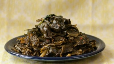 slow cooked greens, brazilian style