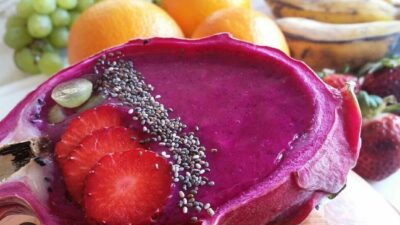 DRAGON FRUIT SMOOTHIE BOWL