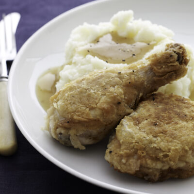 Southern Fried Chicken with Mashed Potatoes and Gravy