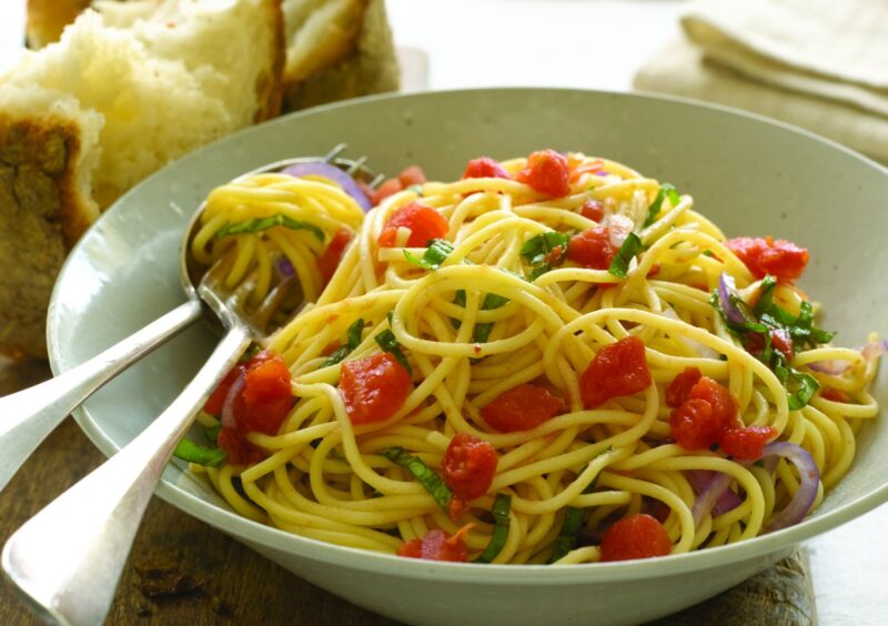 Spaghetti with Tomato and Basil