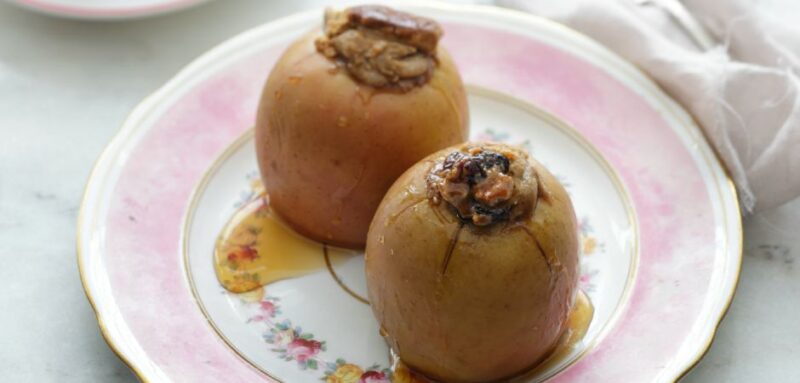 Spiced Stuffed Apples