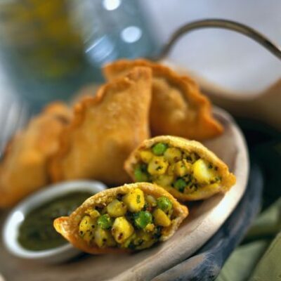 spicy potato samosas