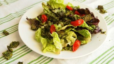 spinach almond croutons